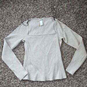 SQUARE NECK RIBBED LONG SLEEVE TOP